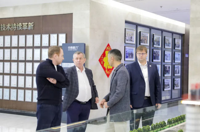 Делегация Республики Татарстан (Российская Федерация) посетили компанию Zhongyu Dingli с целью ознакомления и изучения (2) Делегация Республики Татарстан (Российская Федерация) посетили компанию Zhongyu Dingli с целью ознакомления и изучения (2)